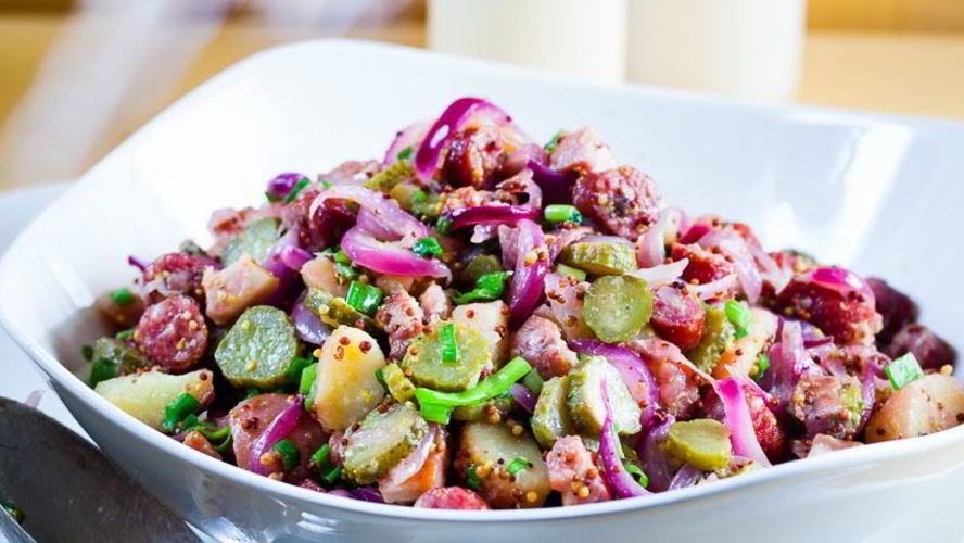 Рецепт картофельного салата с копченостями