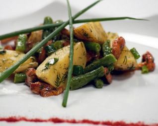 Картофельный салат с лисичками