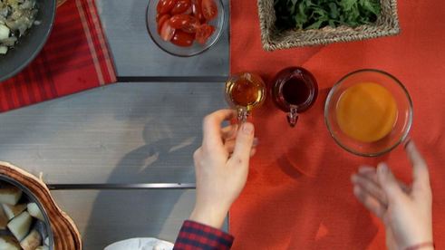 картофельный салат с облепиховой заправкой