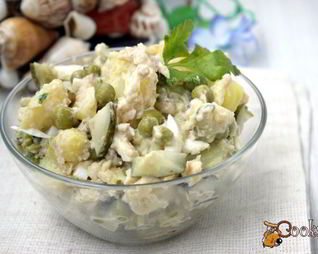 Картофельный салат с тунцовым соусом