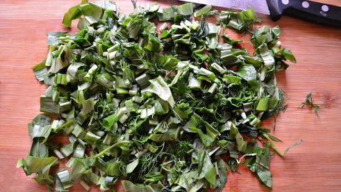 салат из картофеля и черемши