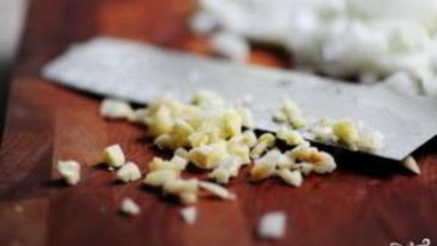 салат с картофелем фри