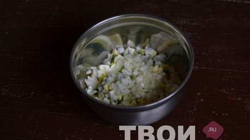 салат с картофелем и морской капустой