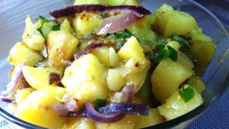 Рецепт теплого салата с молодым картофелем