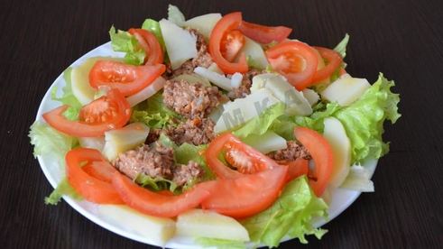 классический салат нисуаз с тунцом