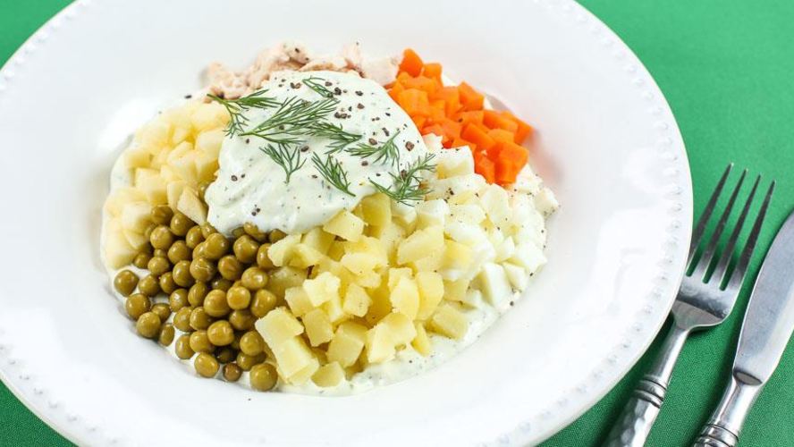 Рецепт оливье с яблоком