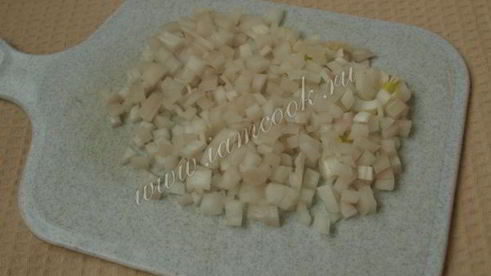 салат оливье с колбасой