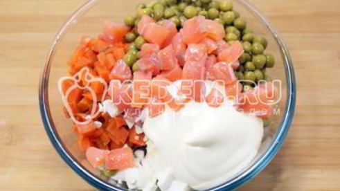 салат оливье с семгой