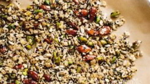 оригинальный салат с клубникой