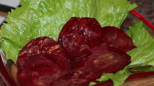 овощной салат с маринованной свеклой