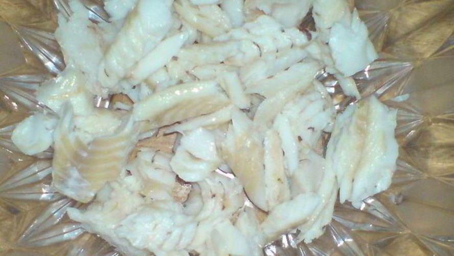 Рецепт рыбного салата с вином