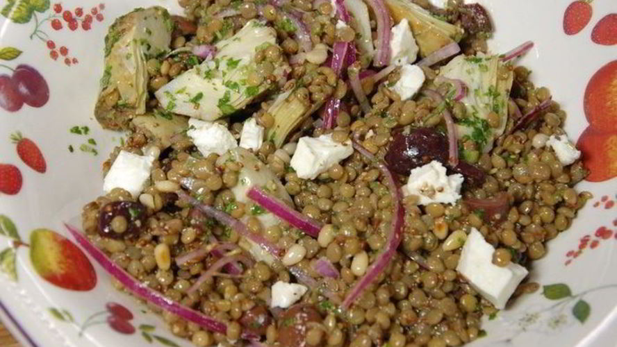 Рецепт салата из чечевицы с артишоками и фетой