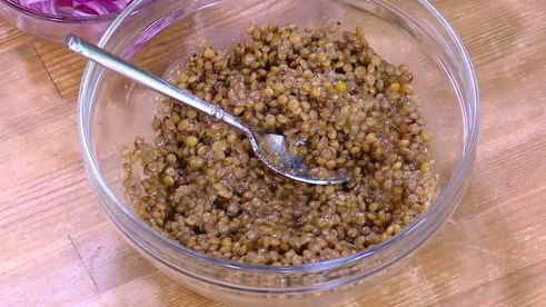 салат из чечевицы с артишоками и фетой