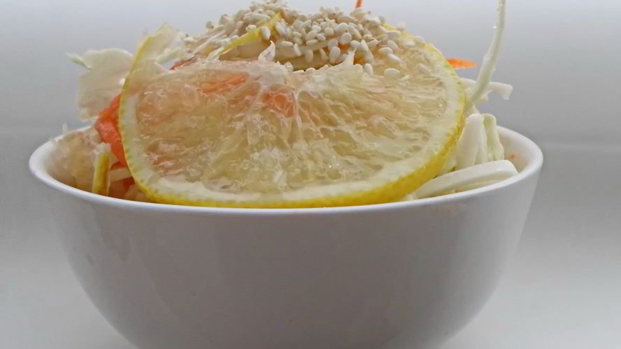 Рецепт салата из моркови, капусты и яблока