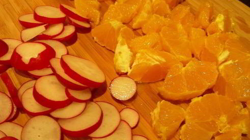 салат из редиса и апельсинов