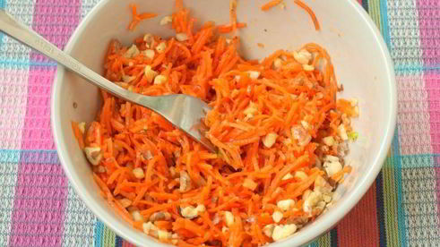 салат марсель с курицей и черносливом