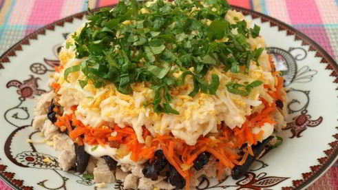 салат марсель с курицей и черносливом