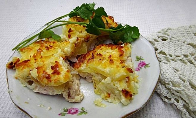 Куриное мясо под шубой в духовке