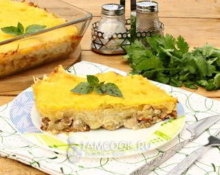 Курица с лисичками, запеченная под шубой