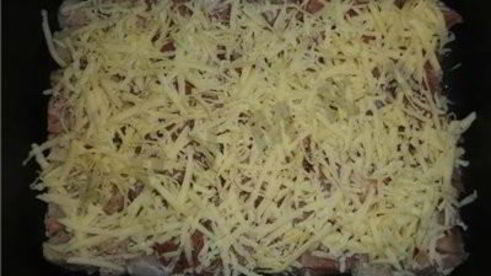 мясо с сыром и майонезом под шубой