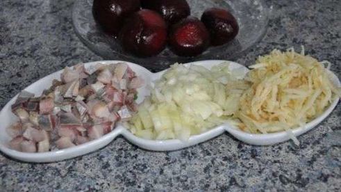 салат сельдь под шубой с яблоком