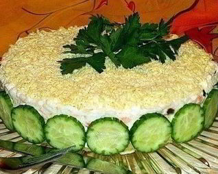 Салат-торт Печень трески под шубой