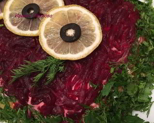 Селедка под шубой с хлебом