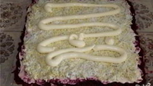 селедка под шубой в пленке