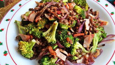 салат с брокколи и дайконом