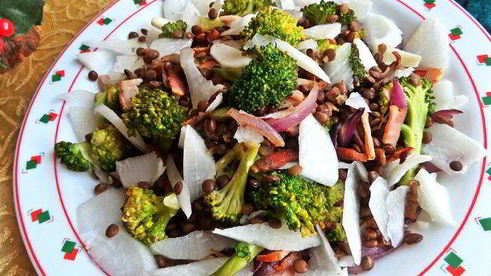 салат с брокколи и дайконом