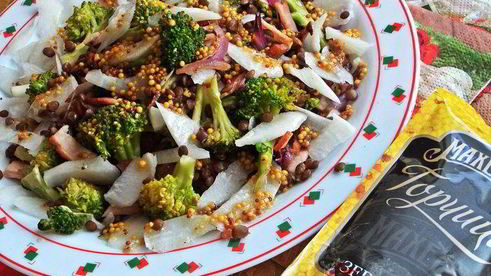 салат с брокколи и дайконом