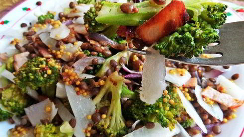 салат с брокколи и дайконом