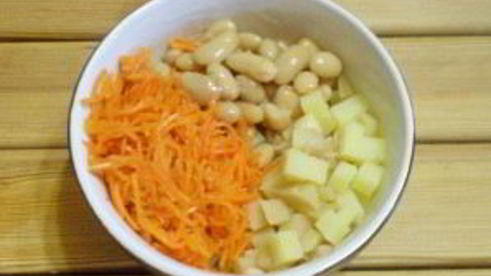 салат с корейской морковкой и фасолью