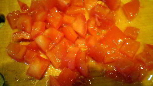 салат с креветками и помидорами