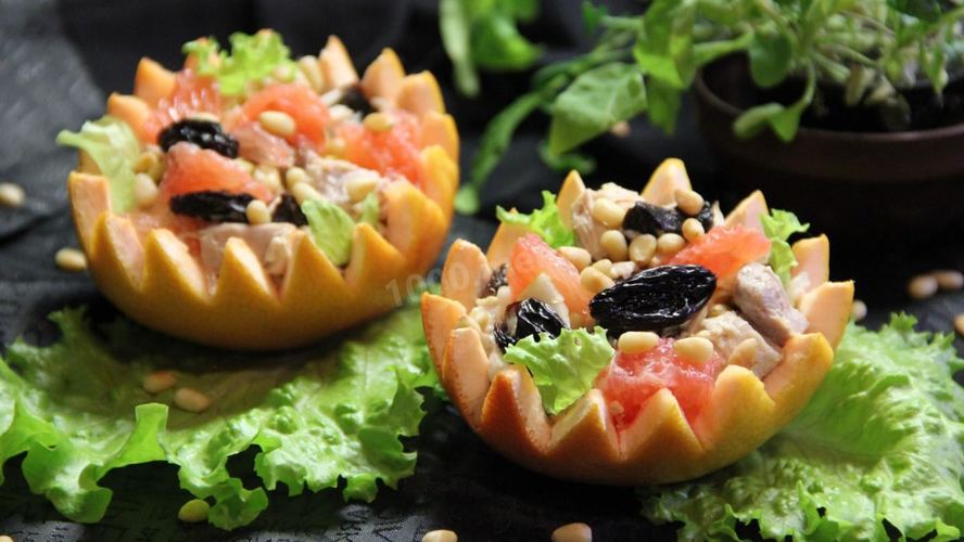 Рецепт салата с курицей в грейпфруте