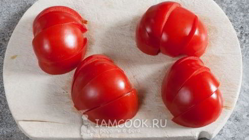 салат с миндалем и курицей