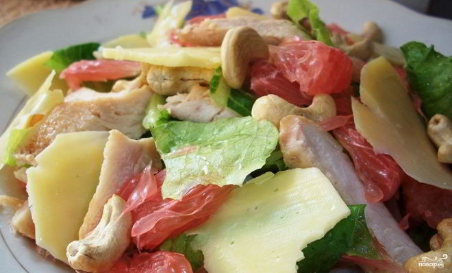 Салат с помело