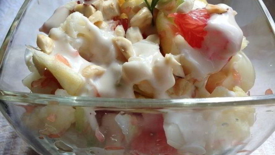 Рецепт салата с цветной капустой, грейпфрутом и фундуком