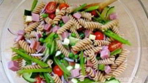 салат с ветчиной, сыром