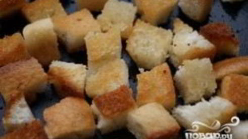 салат цезарь с сухариками