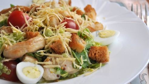 цезарь с пекинской капустой