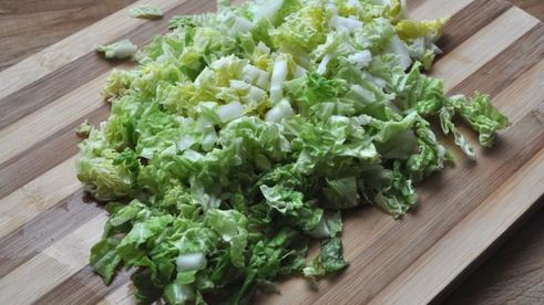 цезарь с пекинской капустой