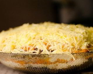 Слоеный салат с печенью