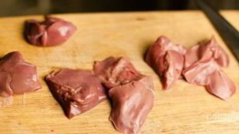 слоеный салат с печенью