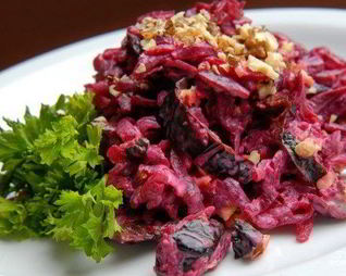 Свекла с черносливом