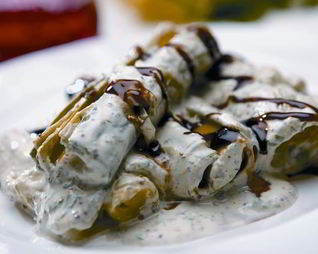 Лук-порей с соусом Винегрет