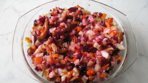 винегрет с маринованными опятами