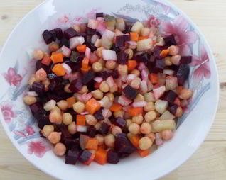 Винегрет с нутом