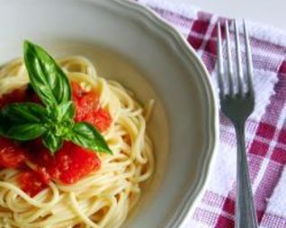 Итальянский томатный соус с базиликом