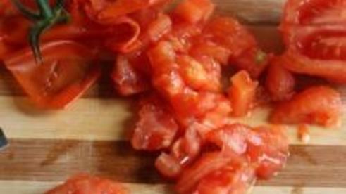 итальянский томатный соус с базиликом